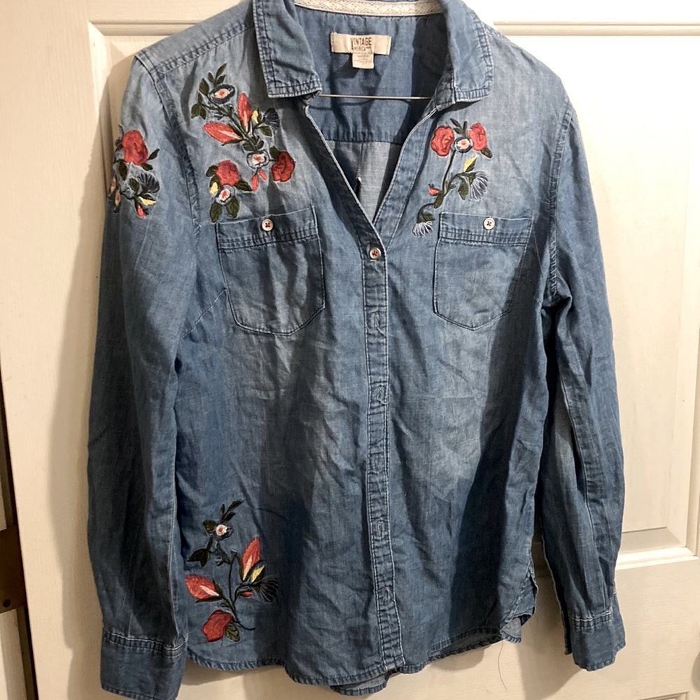 Vintage American Blues denim long sleeve button up in size large